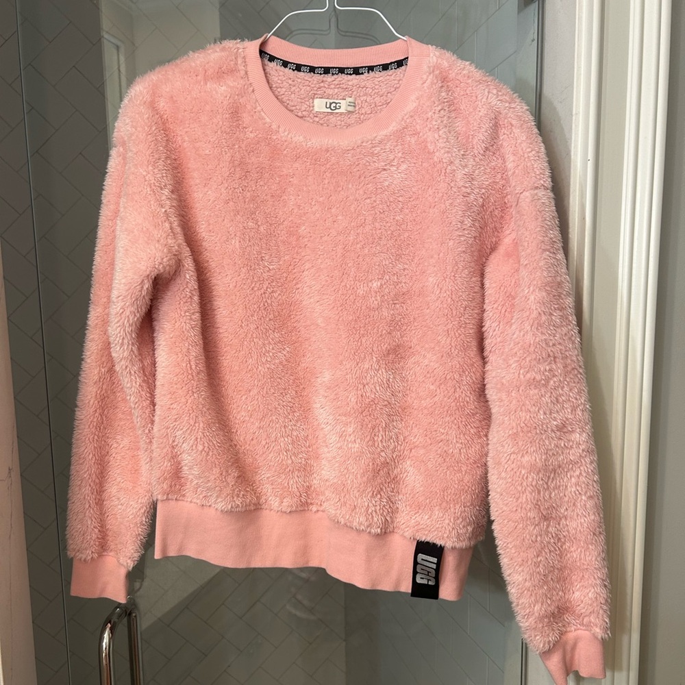 UGG Sherpa pullover pink